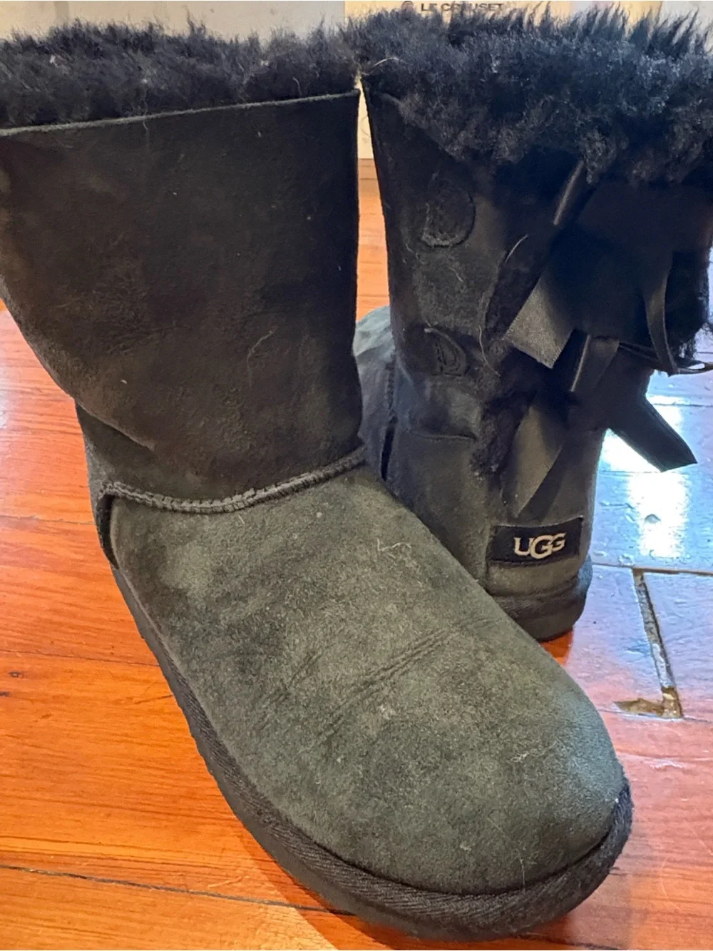 UGG Kids Bailey Bow II Boots Black - Size 5Y Fits Womens 6.5 to 7
